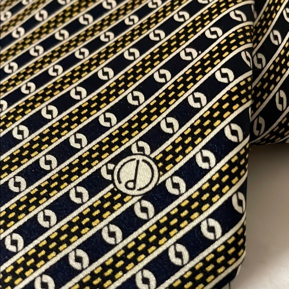 Dunhill Blue and White Silk Tie with Geometric Pattern - Picture 5 of 6